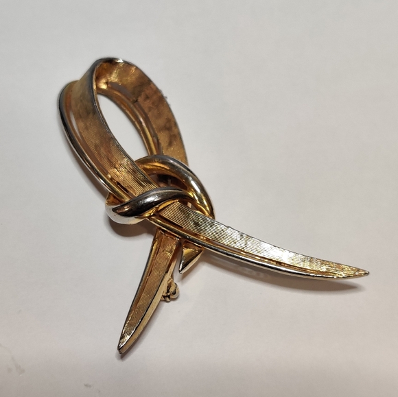 Modernist Marcel Boucher Tie Knot Brooch - Picture 14 of 16